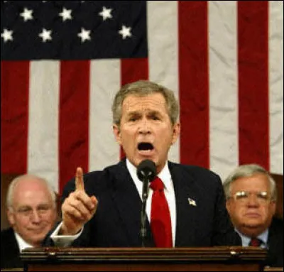 Le 7 novembre, George W. Bush est élu et deviendra, le 20 janvier suivant, le 43e président des Etats-Unis. C'était il y a ...