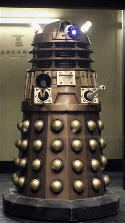 Quelle est la planète natale des Daleks ?