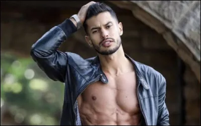 Qu'est-ce qu'être bien gaulé en langage familier ?