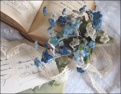 "Vendredi ou les limbes du Pacifique" fut écrit par Tournier. Quel était son prénom ?