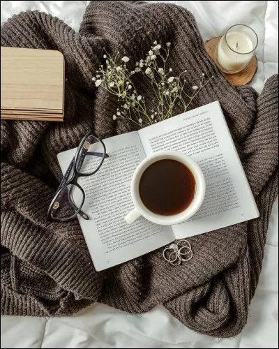 C'est le père d'Arsène Lupin ! Ne vous mélangez pas les pinceaux, je ne vous donne pas son nom, appelez-le par son prénom !