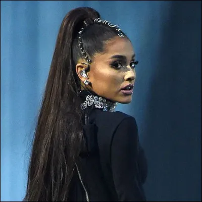 Comment s'appelle son demi-frère ?