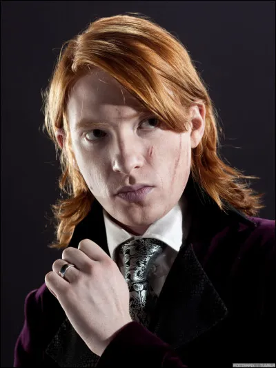 Dans le tome 6, par qui Bill Weasley se fait-il sauvagement attaquer ?