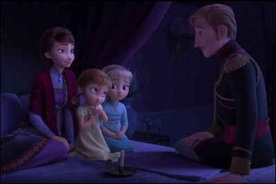 Que découvrent Elsa et Anna sur leurs parents ?