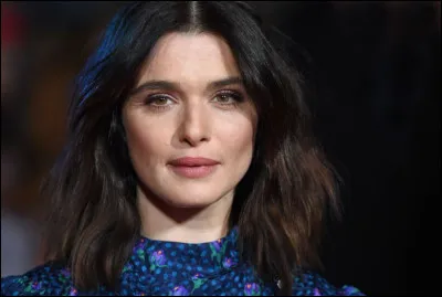 Cette actrice, qui a jou&eacute; dans "The Constant Gardener", "Stalingrad", "La Favorite", se pr&eacute;nomme ...