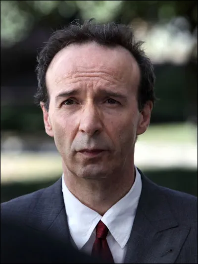 Cet acteur et r&eacute;alisateur italien a remport&eacute; en 1999 l'Oscar du meilleur acteur et du meilleur film en langue &eacute;trang&egrave;re pour "La vie est belle". C'est ... Benigni.