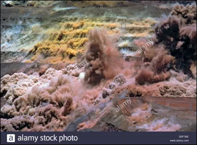 À qui doit-on le roman "Les Météores" ?