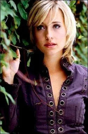 Allison Mack joue quel personnage ?