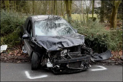 En quatre lettres : il peut être frontal, culturel, thermique ou simplement terrible. La voyelle est un ...