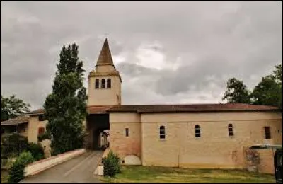 Voici l'église Saint-Gervais-et-Saint-Protais de Sérignac. Commune Tarn-et-Garonnaise, elle se situe en région ...