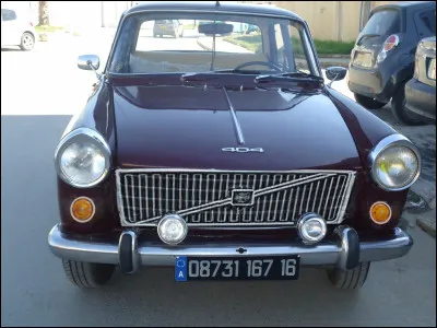 Je m'en vais te lui en coller, moi, 400 claques ! Au départ, j'étais venu pour une vidange... Mais qu'est-ce qu'il m'a fait ?