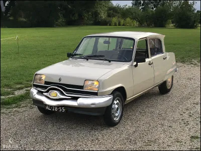 « Votre R5, ma p'tite dame, on a dû la modifier, pour le contrôle technique ! ». Non, mais je rêve, c'est ... (Complétez !)