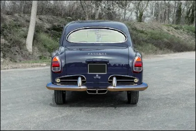 « On voulait vous en faire une façon "Columbo", ma p'tite dame, mais il n'y avait plus de pièces à l'usine ! On a fait ce qu'on a pu... » C'est-à-dire ?