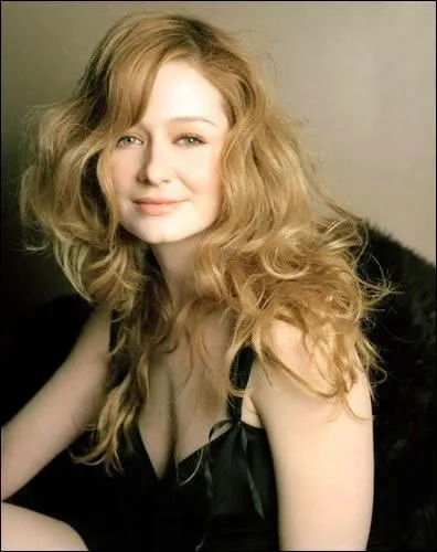 Miranda Otto est dans la saga :