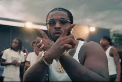 Qui a commencé à se faire connaître grâce à son titre "Dior" ?