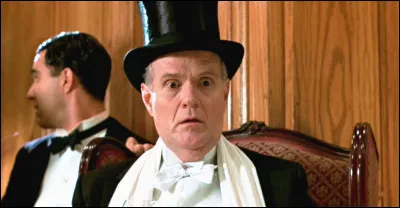 Comment s'appelle l'homme qui dit : 
"Nous avons revêtu nos plus beaux habits et nous préparons à mourir en gentlemen" (véridique)