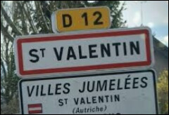 Où se trouve le village de Saint-Valentin ?