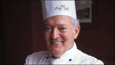 Un ''petit air'' pour finir. Quel est ce gâteau revendiqué par Gaston Lenôtre ?