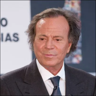 Qui est ce chanteur espagnol ?