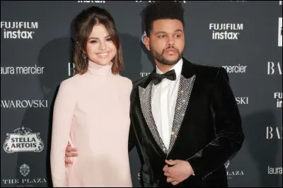 Elle est sortie avec The Weeknd.