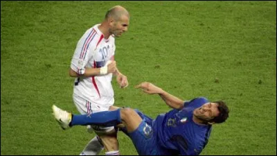 À partir de la photo, vous n'aurez aucun mal à deviner son année de naissance.