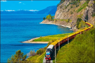 Si je vous dis qu'il est originaire d'Ak-Dovourak, dans la République de Touva, donnez-moi sa nationalité.