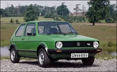 Comment se nomme cette voiture qui connait plusieurs générations depuis les années 70 ?