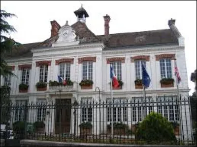 Nous terminons notre balade en Île-de-France. Ville de l'agglomération de Fontainebleau, Vulaines-sur-Seine se situe dans le département ...