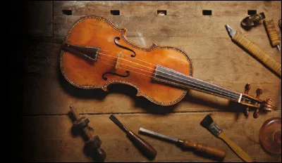 Quelle est la ville de naissance d'Antonio Giacomo Stradivari, célèbre fabricant des violons ''Stradivarius'' ?