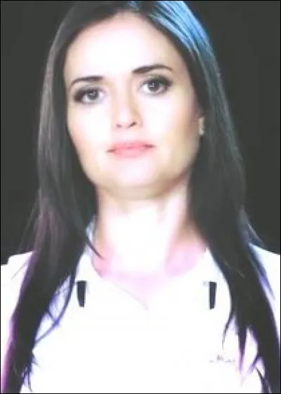 Comment s'appelle cette fille ?