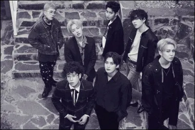 Complète la suite des paroles : Because I'm a...