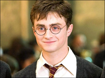 Dans "Harry Potter à l'école des sorciers", quel âge a Harry ?