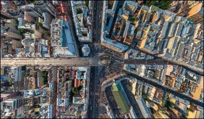 Trois grandes voies « à perspective » traversent cette ville et enjambent les canaux en convergeant vers sa façade maritime et l'Amirauté, un plan dont l'organisation générale, dans le secteur historique, privilégie les formes radiocentriques.
Quelle est cette ville qui est demeurée le centre culturel de la Russie ?
