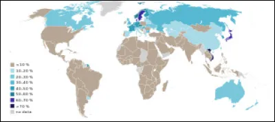 Actuellement, quelle religion pratique-t-il ?