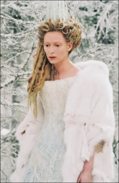 Qui est le personnage interprété par Tilda Swinton ?