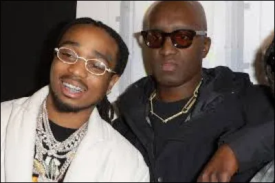 Avec quel rappeur des Migos avait-il chanté "Shake The Room" ?