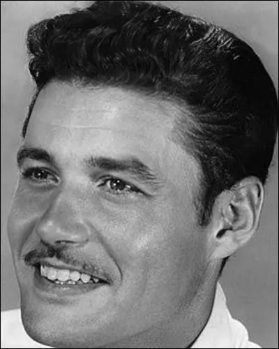 Quel acteur jouait le rôle de Zorro ?