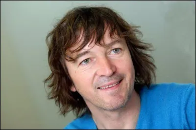 Quel chanteur a dit ''Elle m'a dit, lalala lalalalalala, elle m'a dit'' dont le titre de la chanson est... ''Elle m'a dit'' (gagné) ?