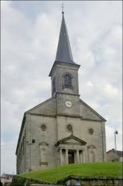 Nous commençons notre balade en Haute-Saône devant l'église de la Décollation-de-Saint-Jean-Baptiste, à Aillevillers-et-Lyaumont. Nous sommes en région ...