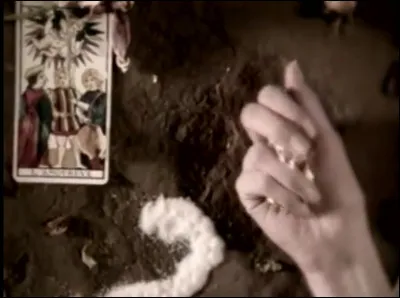 Complétez les paroles de ce vers du refrain : 
"Même si dans tes danses 
 D'autres dansent des ..."