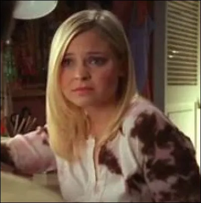 Comment s'appelle l'&eacute;pisode o&ugrave; Malcolm a une relation avec Nickie ?