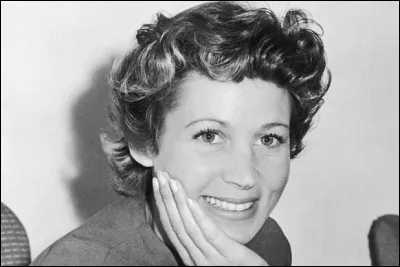 Qui fut la première speakerine de la RTF (radiodiffusion-télévision française) ?