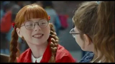 Comment s'appelle la camarade de classe de Ducobu dont le nom de famille est Gratin ?