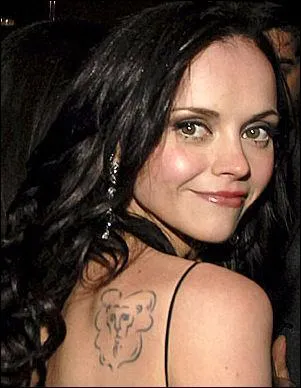 Christina Ricci apparat chez :