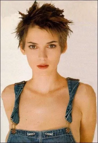 Winona Ryder apparat chez :