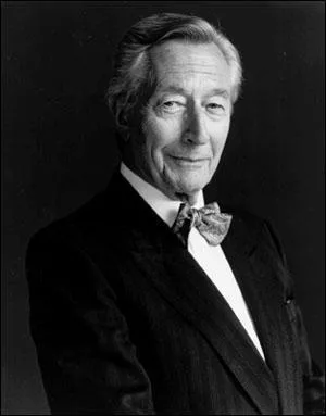 John Neville apparat chez :