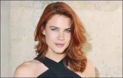 Qui est l'ex de Sally Spectra en 2019 ?