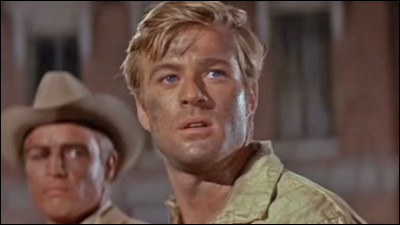 Après "Daisy Clover" en 1965, le premier rôle important de Robert Redford est dans ce film, aux côtés de Marlon Brando et de Jane Fonda :