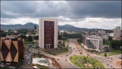 Y comme cette ville africaine de près de 4 millions d'habitants, capitale du Cameroun :