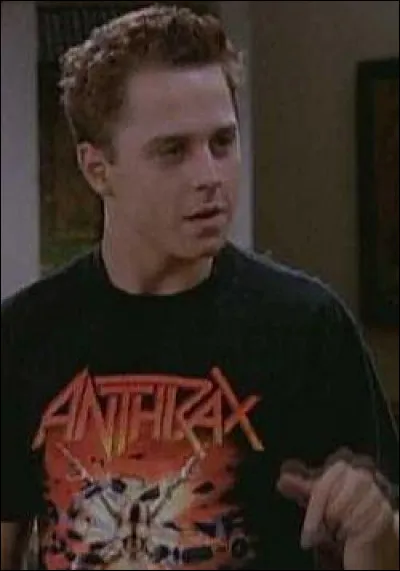 Quel est nom du demi-frère de Phoebe ?